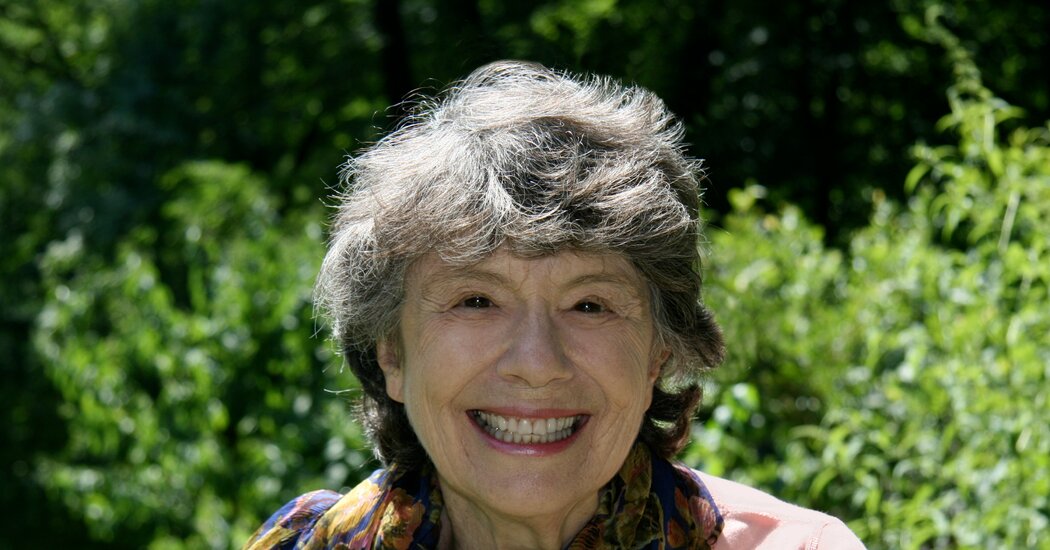 Mary Ann Hoberman, auteur de rimes pour enfants, décède à 92 ans