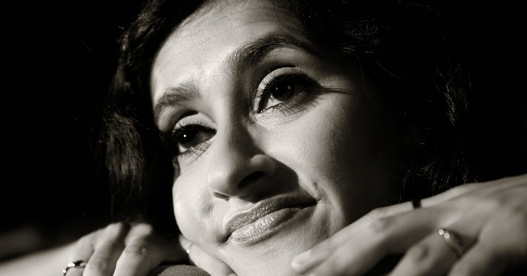 La comédienne Aparna Nancherla parle de santé mentale dans son nouveau livre « Unreliable Narrator »