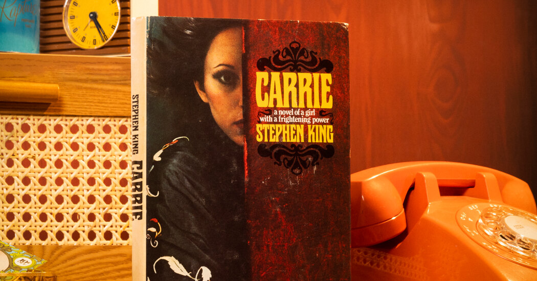 Margaret Atwood à propos de "Carrie" de Stephen King à 50 ans