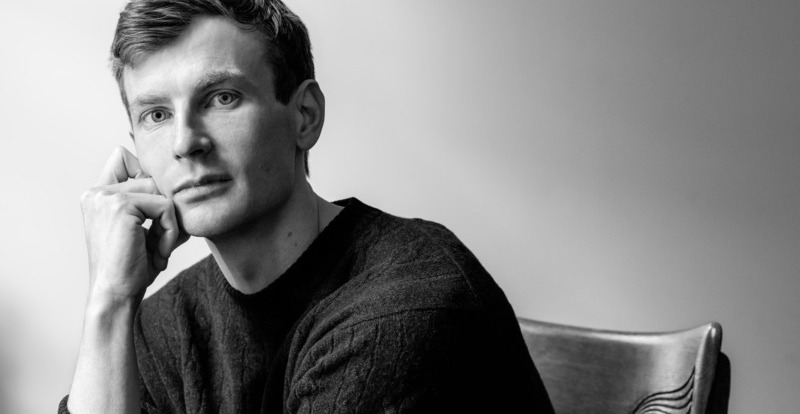 Hal Ebbott sur l'écriture d'un roman d'amitié masculine