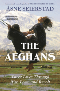 The Afghans: Trois vies à travers la guerre, l'amour et la couverture de la révolte
