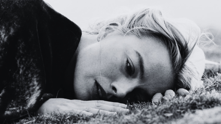 Si vous voulez comprendre l'attrait durable des Hauts de Hurlevent, lisez ce livre
