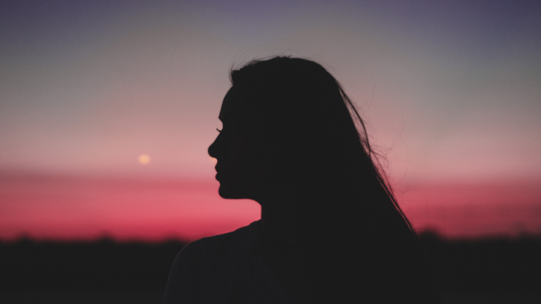 Dylan Landis explique comment l'écriture de sa série Rainey Royal lui a sauvé la vie
