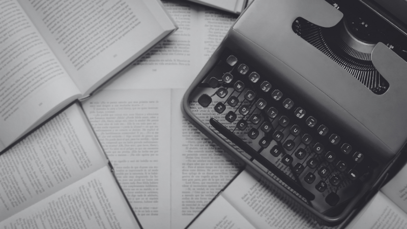 Les défis artisanaux de l’écriture de fiction politique