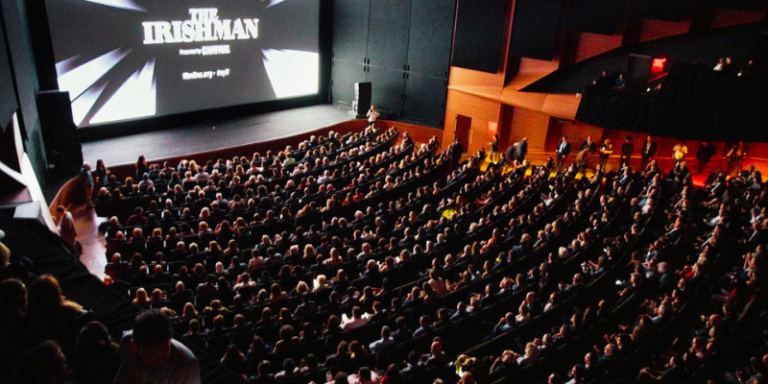 Un aperçu des films littéraires qui dominent actuellement le circuit des festivals.
