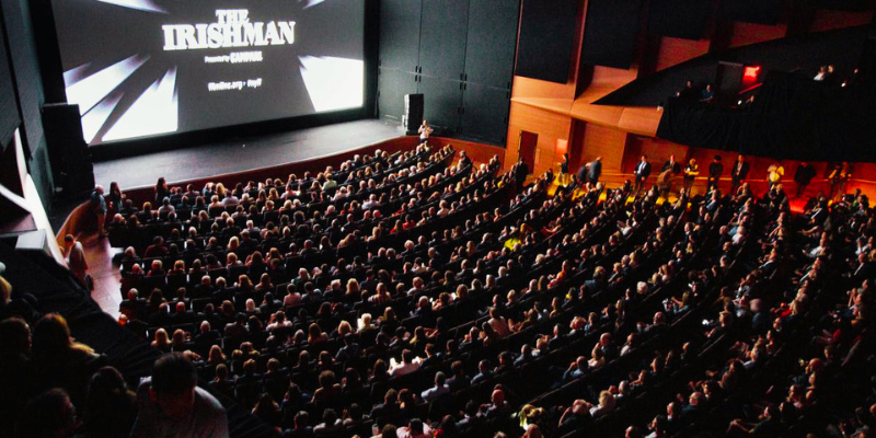 Un aperçu des films littéraires qui dominent actuellement le circuit des festivals.