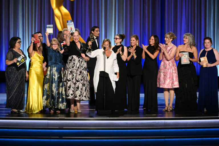 Les bibliothécaires reçoivent des Emmys