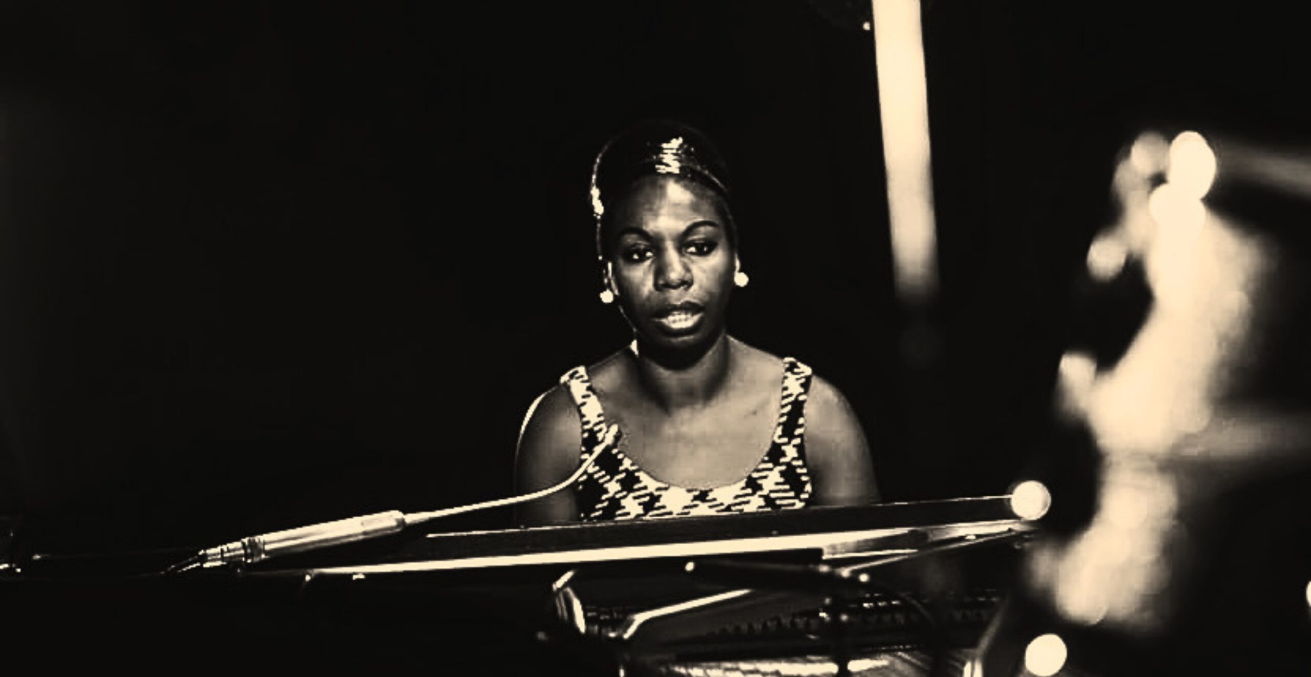 Comment c'était de voir Nina Simone à la porte du village, v. 1961
